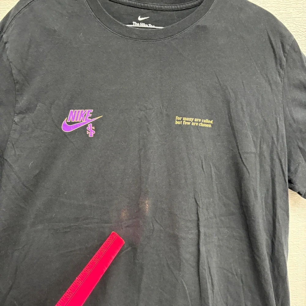 Nike graphic shirt